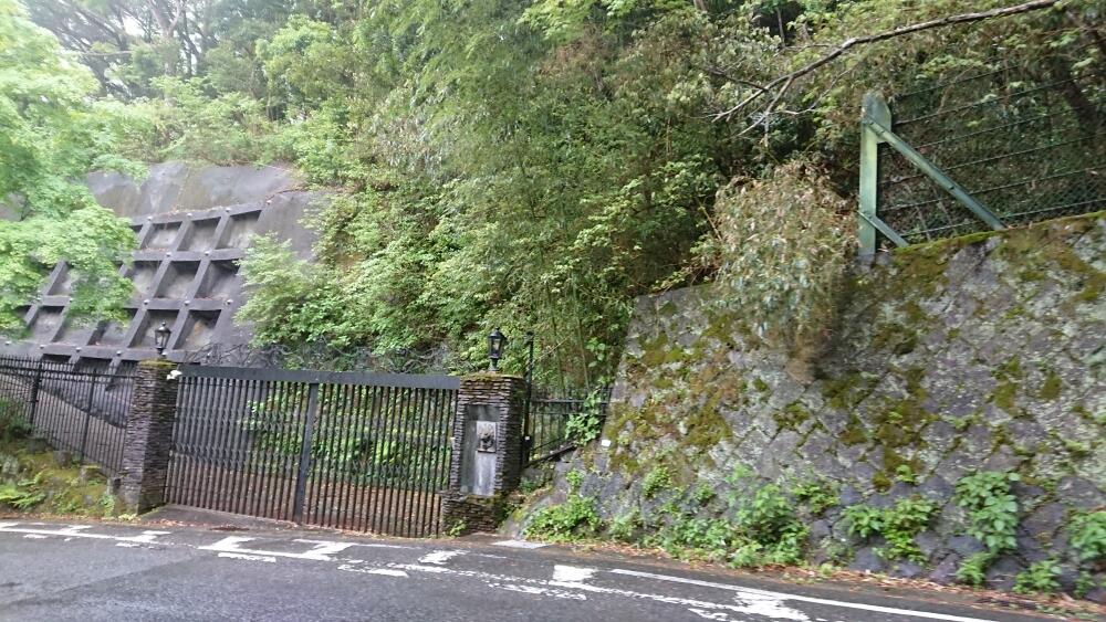 箱根謎の門